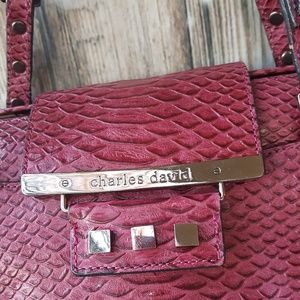 Charles David under the arm bag